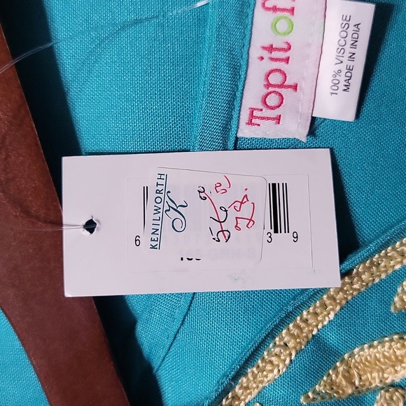 NEW Top It Off Turquoise Tunic Top with Gold Embroidery Woman's Size Small - Picture 7 of 9